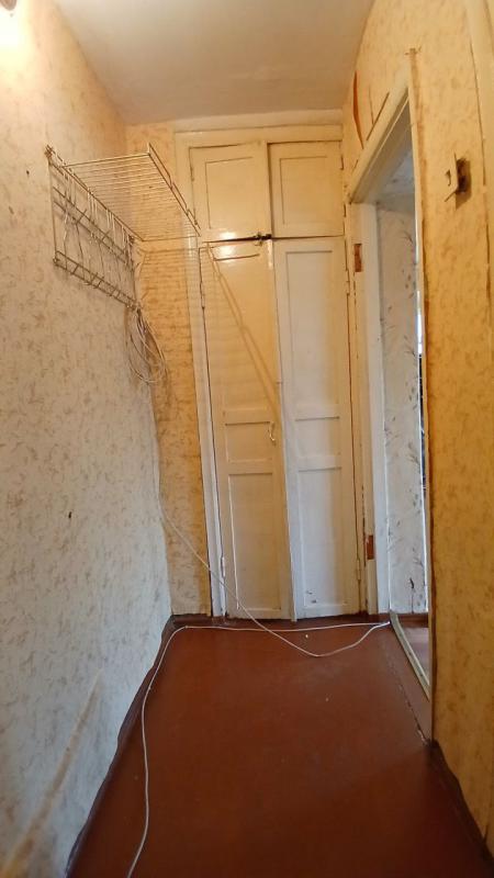 Продается однокомнатная квартира в кирпичном доме  на востребованном втором этаже по адресу г. - Новотроицк