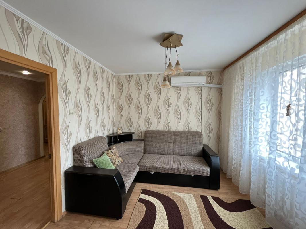 Продаётся уютная трёхкомнатная квартира площадью 62.1 квадратных метра на улице Винокурова, 12а в го - Новотроицк