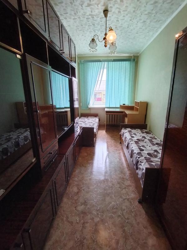 Продается уютная 3-комнатная квартира, расположенная на 4 этаже дома по адресу Ленина, 24. - Гай