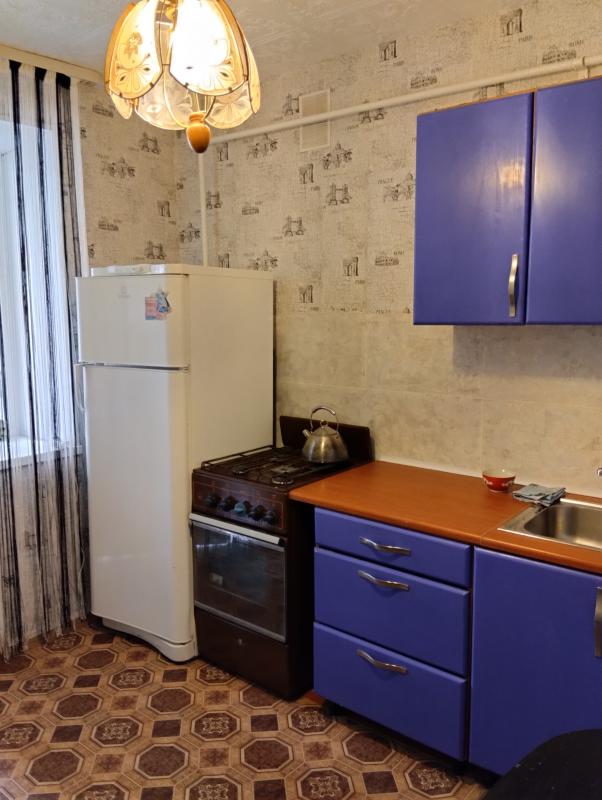 Сдам 1 комнатную большую квартиру после ремонта,, без животных и детей. - Новотроицк