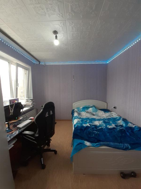 Продается уютная 4-комнатная квартира по адресу : г. - Новотроицк