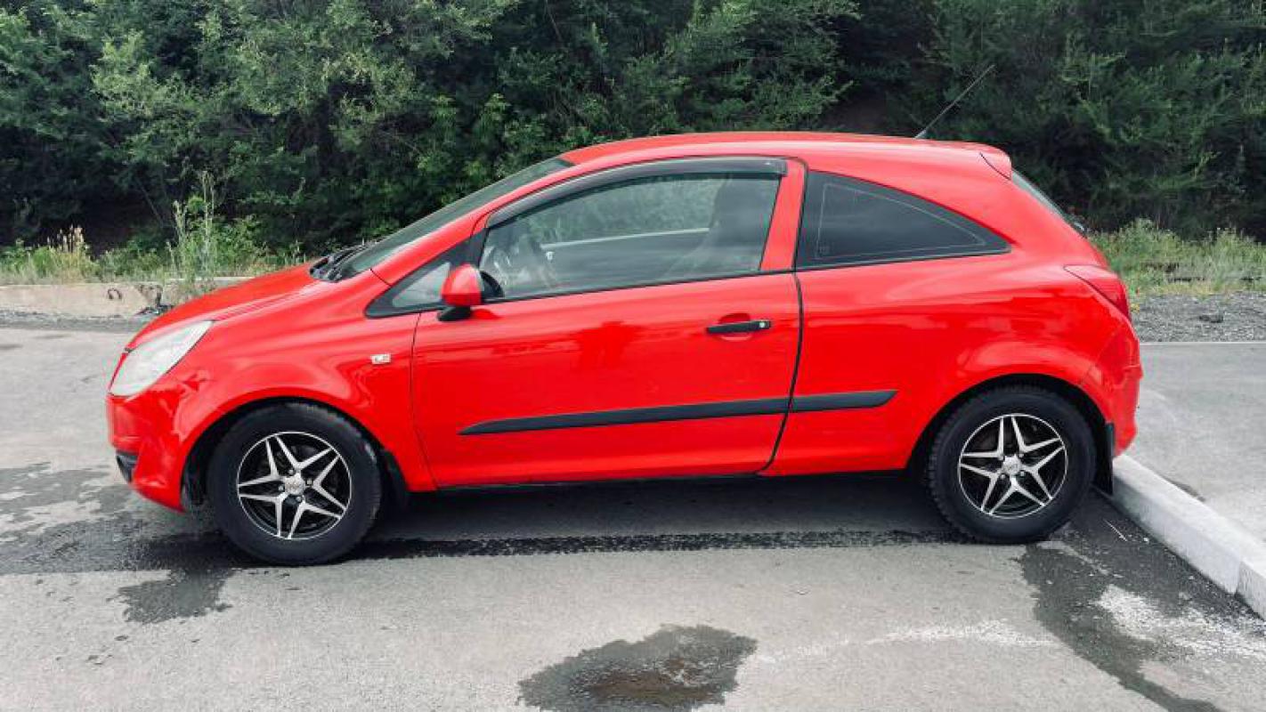 Продается Opel Corsa, 2007 года

Лёгкий, экономичный, маневренный автомобиль,

магнитола,

пер - Новотроицк