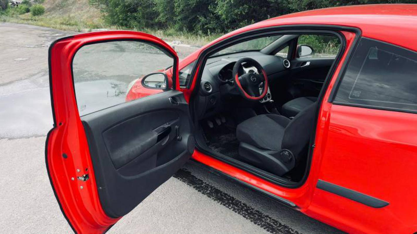 Продается Opel Corsa, 2007 года

Лёгкий, экономичный, маневренный автомобиль,

магнитола,

пер - Новотроицк