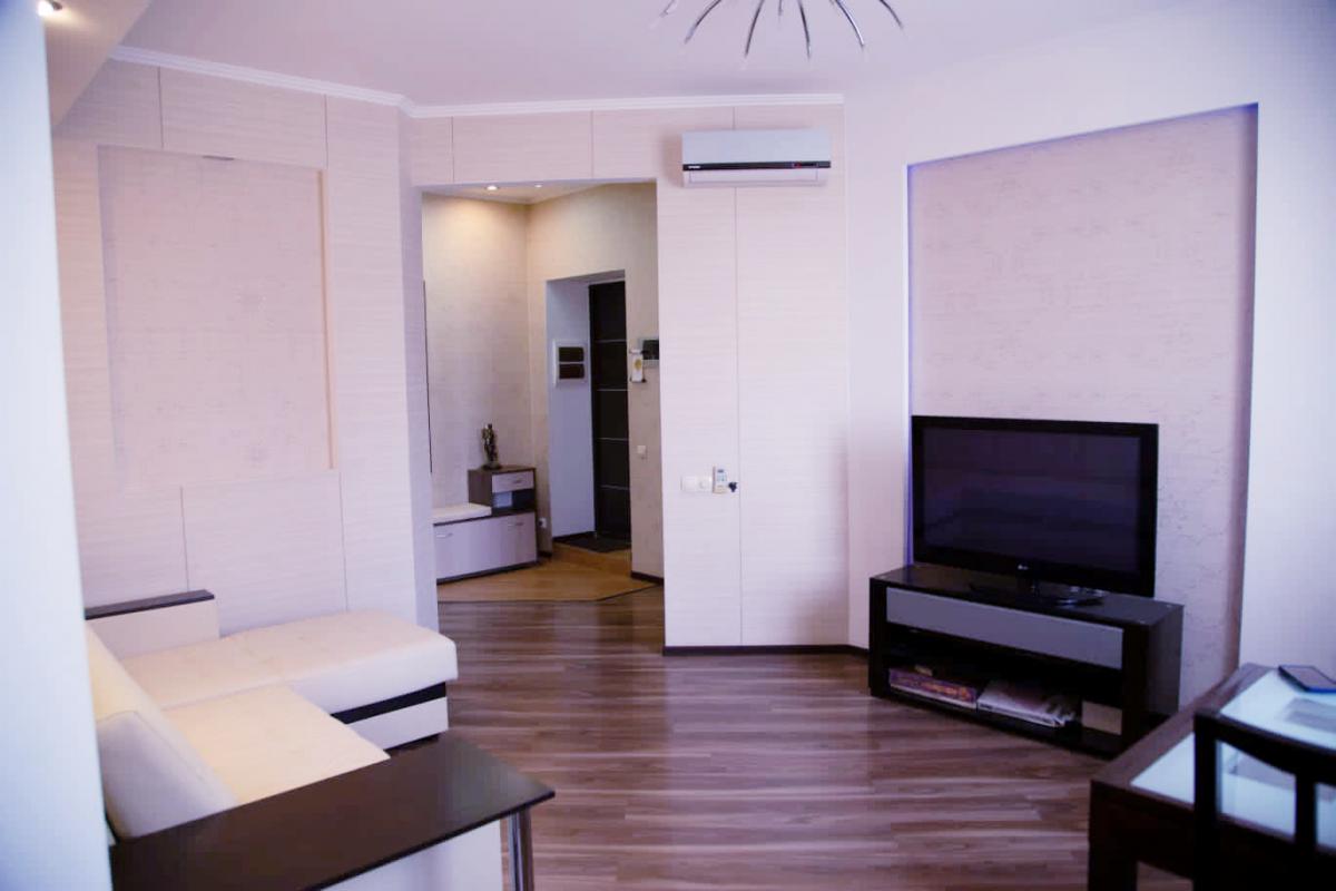 Продается БОЛЬШАЯ 2Х-КОМНАТНАЯ КВАРТИРА СТАРОГО ТИПА НА СТРОИТЕЛЬНОМ ТЕХНИКУМЕ по адресу: СОВЕТСКАЯ - Новотроицк