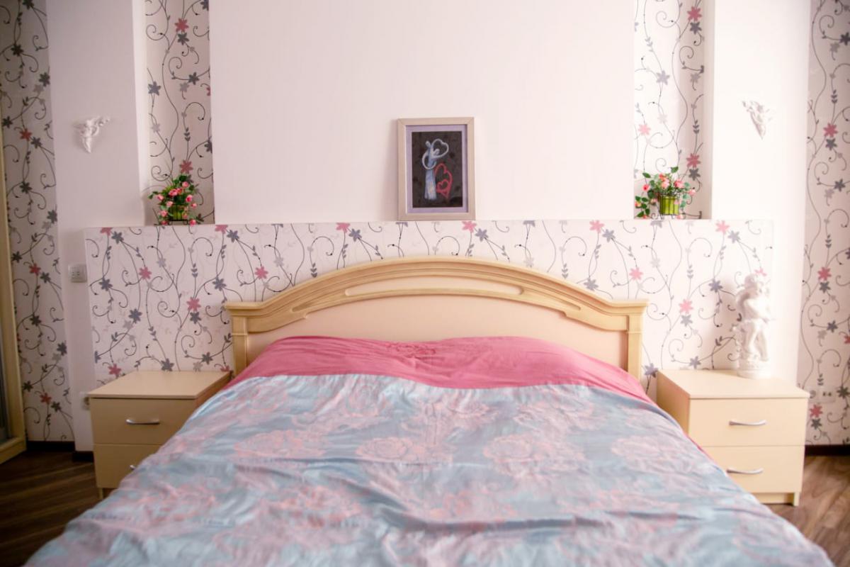 Продается БОЛЬШАЯ 2Х-КОМНАТНАЯ КВАРТИРА СТАРОГО ТИПА НА СТРОИТЕЛЬНОМ ТЕХНИКУМЕ по адресу: СОВЕТСКАЯ - Новотроицк