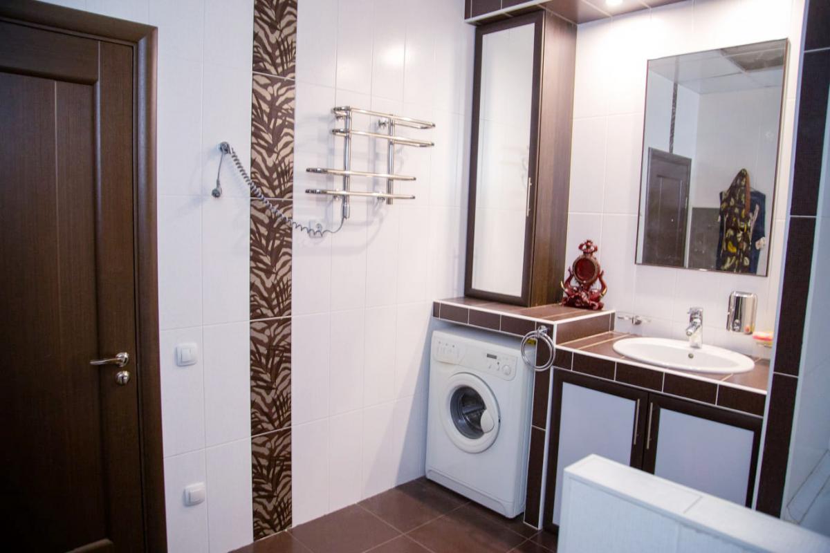 Продается БОЛЬШАЯ 2Х-КОМНАТНАЯ КВАРТИРА СТАРОГО ТИПА НА СТРОИТЕЛЬНОМ ТЕХНИКУМЕ по адресу: СОВЕТСКАЯ - Новотроицк