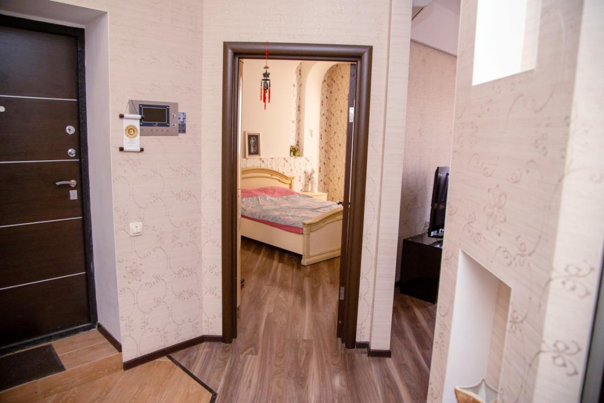 Продается БОЛЬШАЯ 2Х-КОМНАТНАЯ КВАРТИРА СТАРОГО ТИПА НА СТРОИТЕЛЬНОМ ТЕХНИКУМЕ по адресу: СОВЕТСКАЯ - Новотроицк