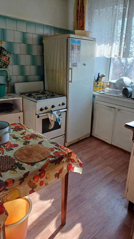 Текст объявления:
Продаётся двухкомнатная квартира в городе Новотроицк, расположенная на 5 этаже пя - Новотроицк