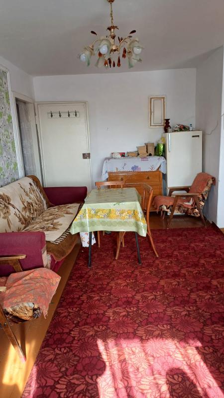 Текст объявления:
Продаётся двухкомнатная квартира в городе Новотроицк, расположенная на 5 этаже пя - Новотроицк