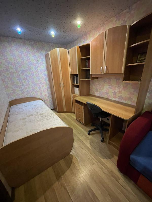 Сдам на длительный срок 2-х комнатную квартиру на 5-м этаже в центре города по адресу г. - Новотроицк