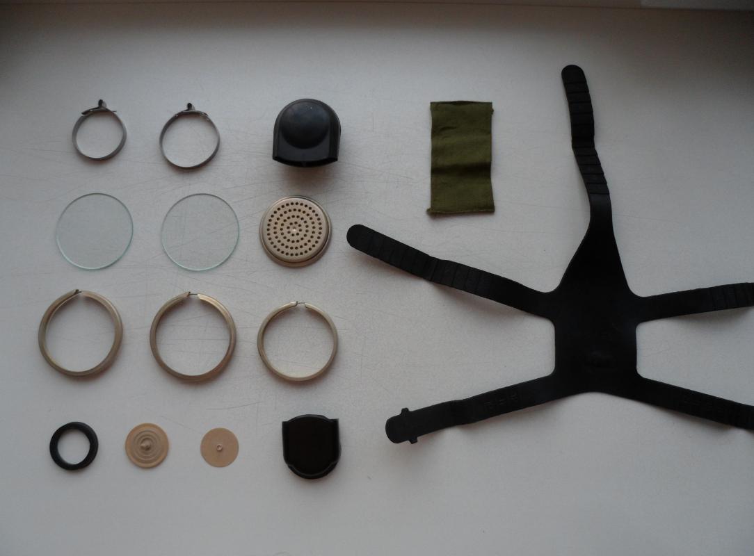 Противогаз ГП-7 с сумкой для хранения и переноски, хорошим набором ЗИПа и тремя фильтрами Р1 ФП ПАФ- - Новотроицк