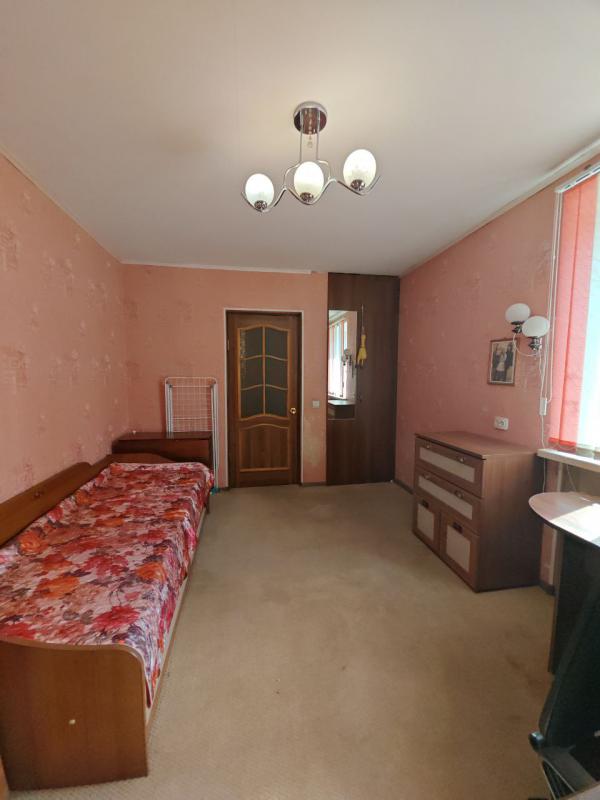 *Продается 3-комнатная квартира в кирпичном доме!*
Рады предложить вам уютную 3-комнатную квартиру - Новотроицк