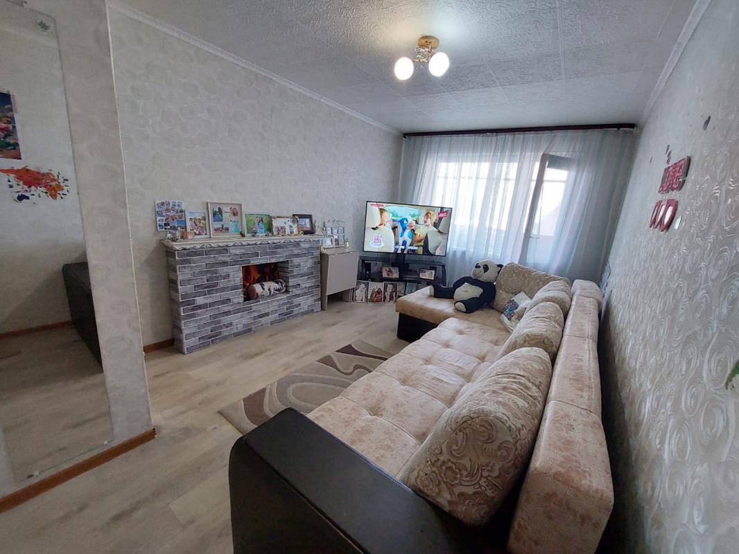 Предлагаем вашему вниманию двухкомнатную квартиру в центре города рядом с администрацией по адресу К - Новотроицк