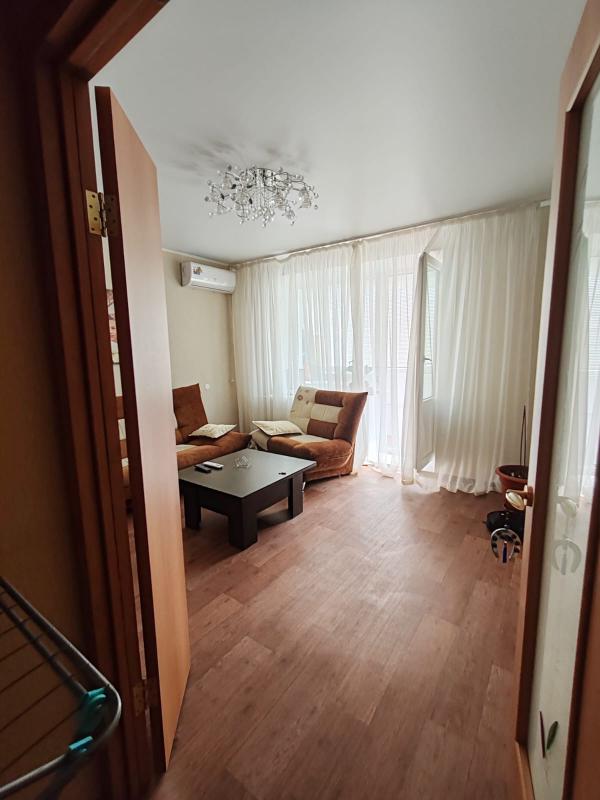 Продам 3- комнатную с хорошим косметическим ремонтом . - Новотроицк