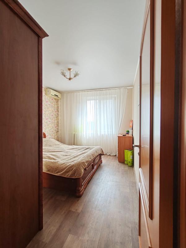 Продам 3- комнатную с хорошим косметическим ремонтом . - Новотроицк