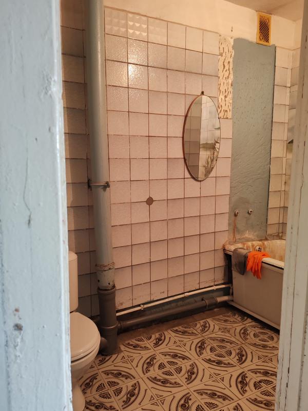 Продам 2- комнатную улучшенной планировки. - Новотроицк