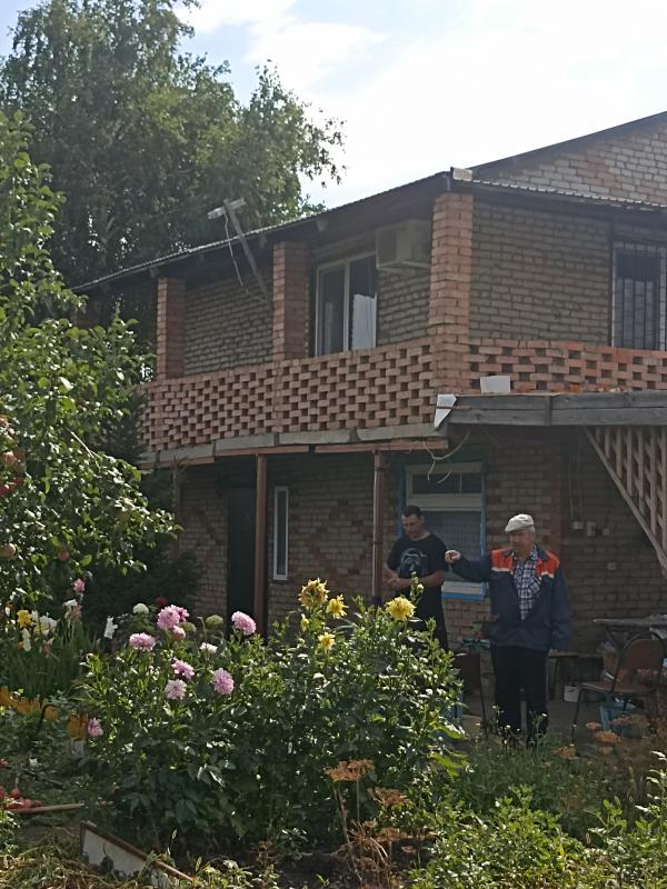 Продам дачу на утесе, все в хорошем состоянии, гараж баня дом все под одной крышей . - Новотроицк