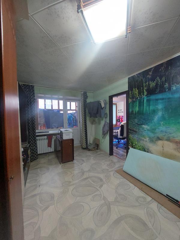 Продаю 3- комнатную квартиру(маломерка), в центре города Новотроицка(остановка "Площадь Ленина) - Новотроицк