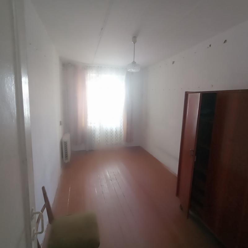 Продаю 3х комнатную в кирпичном доме на 2 этаже, район Дино пиццы, Все рядом, уютная квартира в кото - Новотроицк