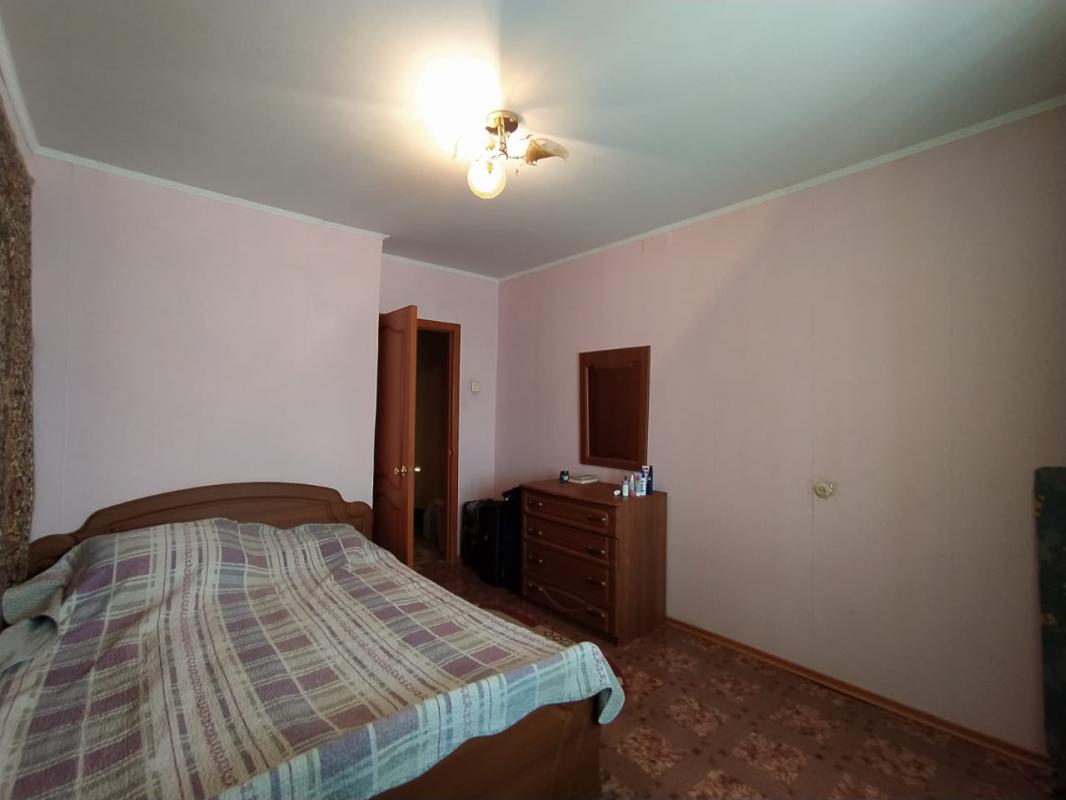 Продаётся 3-х комнатная квартира на 7 этаже 9 - ти этажного дома, по адресу г. - Новотроицк