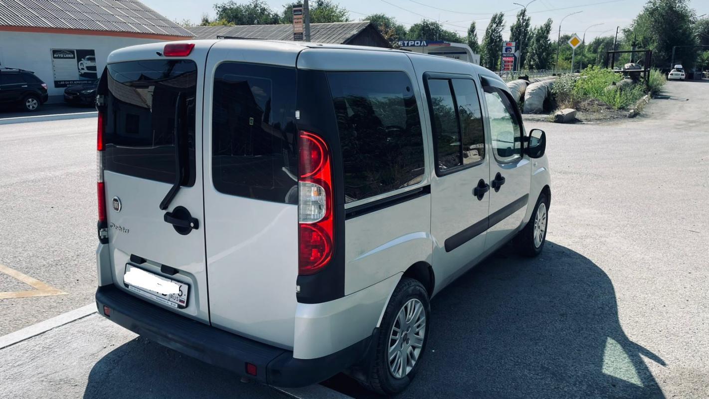 Продается FIAT Doblo, 2012 года

Один хозяин

Без ДТП в родном окрасе

Кузов оцинкованный

Машина оч - Новотроицк