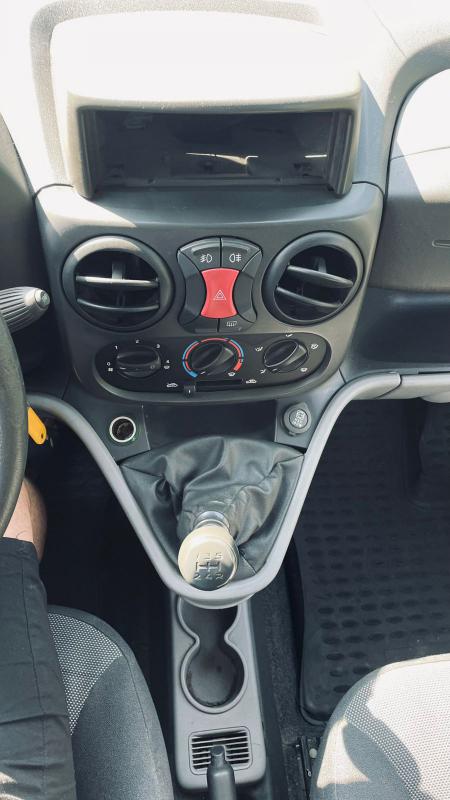 Продается FIAT Doblo, 2012 года

Один хозяин

Без ДТП в родном окрасе

Кузов оцинкованный

Машина оч - Новотроицк