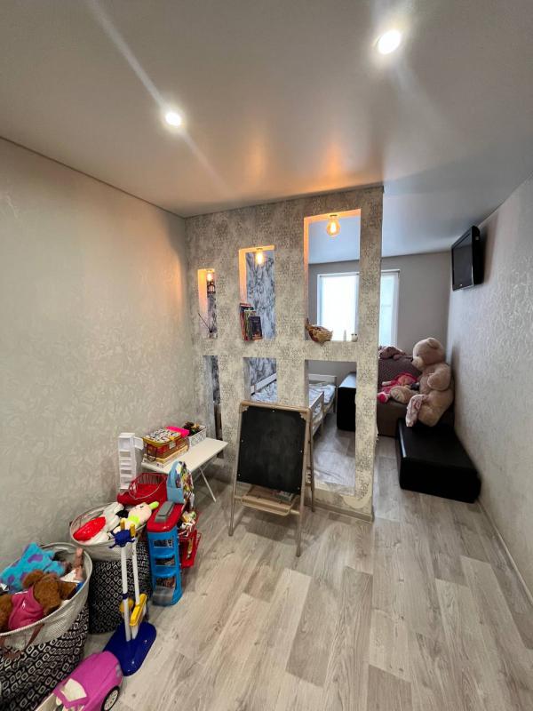 🏡 Продается уютный дом в городе Новотроицке! 🌿
📍 Адрес: улица Луговая, дом 10.
🏠 Стильный финский до - Новотроицк