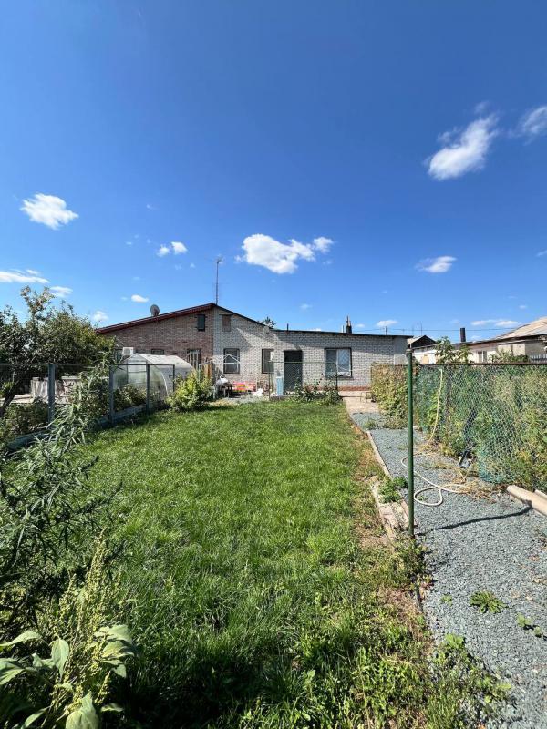 🏡 Продается уютный дом в городе Новотроицке! 🌿
📍 Адрес: улица Луговая, дом 10.
🏠 Стильный финский до - Новотроицк