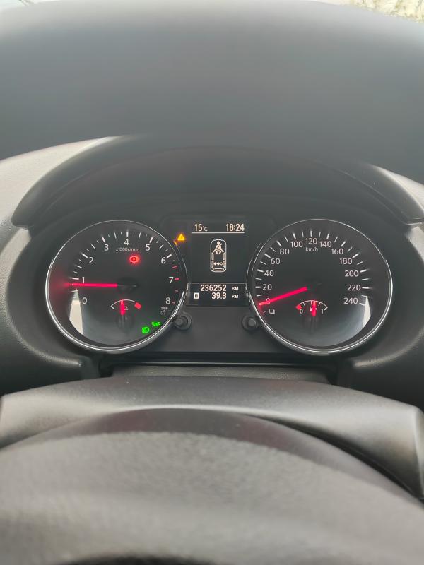 Qashqai в хорошем состоянии, резина новая - лето , круиз, магнитола сенсорная, датчик дождя и света, - Ясный