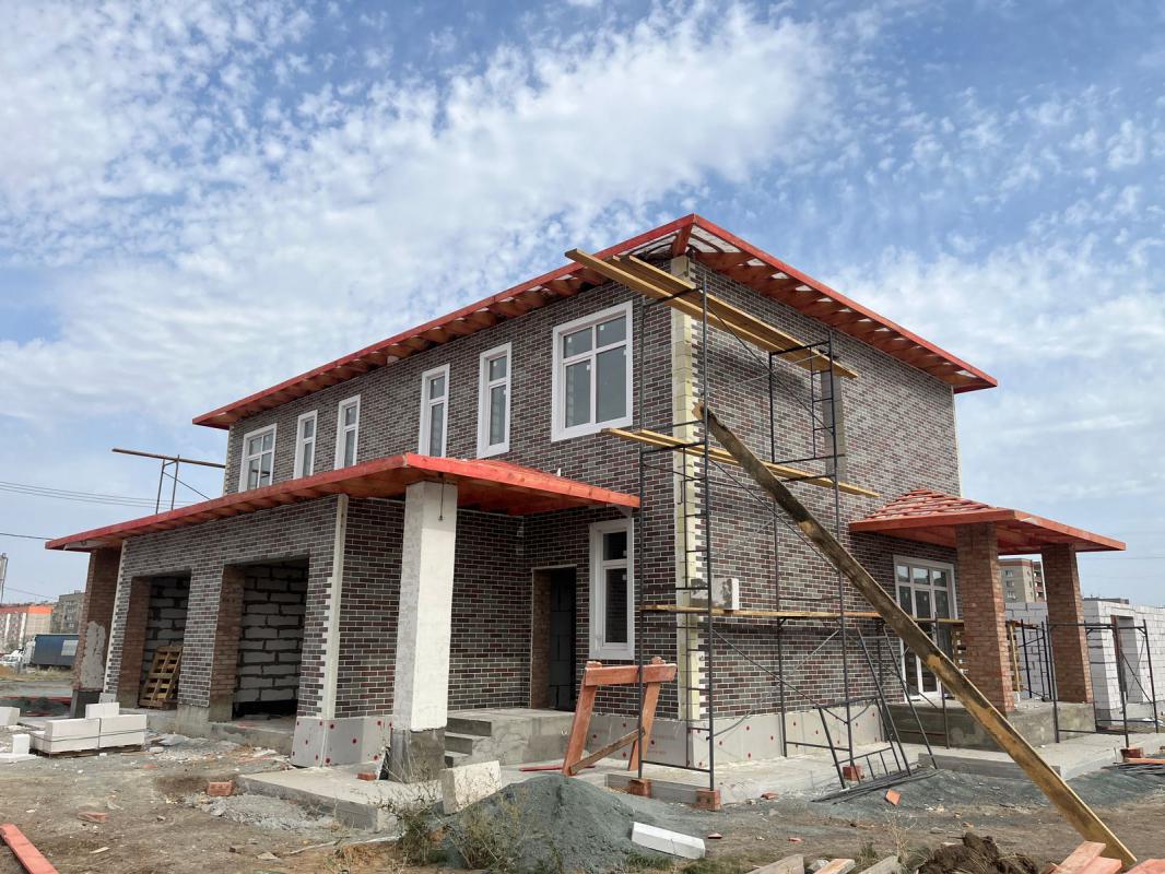 Продаем современный 2-этажный таунхаус 126 кв. - Орск