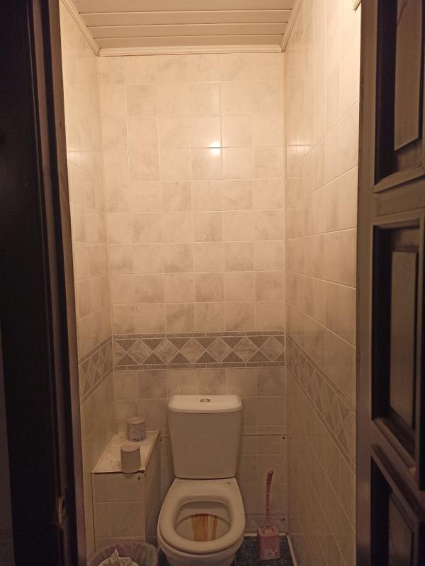 Срочно продаётся двухкомнатная квартира улучшенной планировки   в отличном районе (ост . - Новотроицк