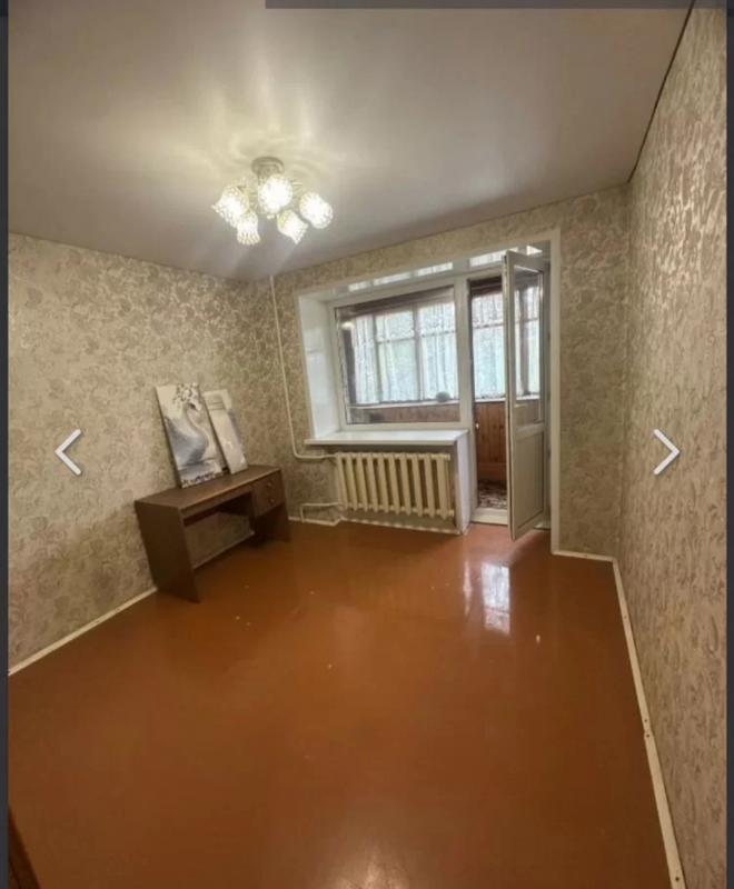 Продается 6-ти комнатная квартира (объединены 3-х комнатная и 4-х комнатная квартиры, перепланировка - Гай