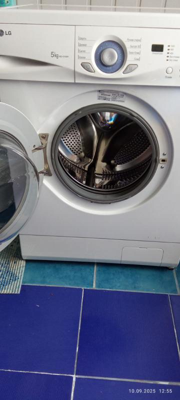 Продам стиральную машину LG 5 кг. - Орск