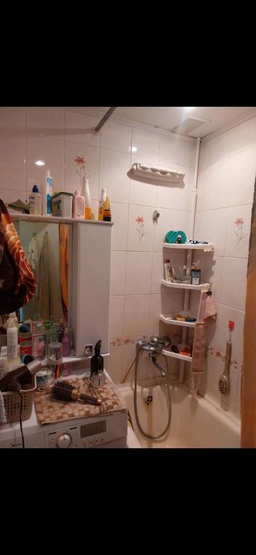 Продам просторную двухкомнатную квартиру. - Новотроицк