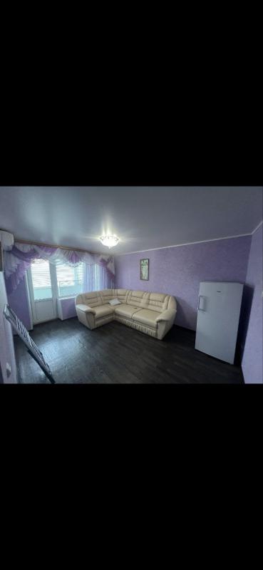 Продам 1/2 часть в 2-х комнатной квартире. - 