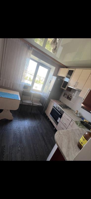 Продам 1/2 часть в 2-х комнатной квартире. - 