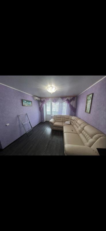 Продам 1/2 часть в 2-х комнатной квартире. - 