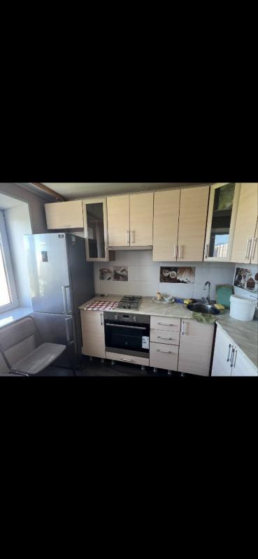 Продам 1/2 часть в 2-х комнатной квартире. - 