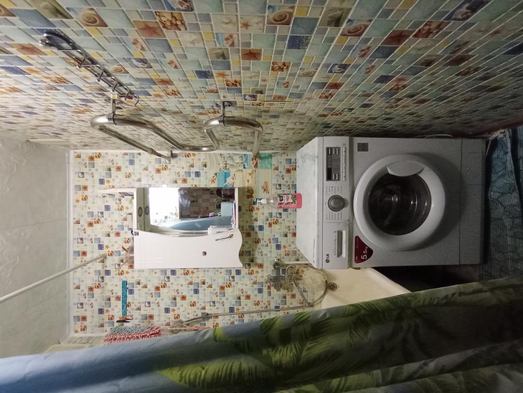 Продается 2-комнатная квартира с раздельными ходами по адресу: г. - Новотроицк