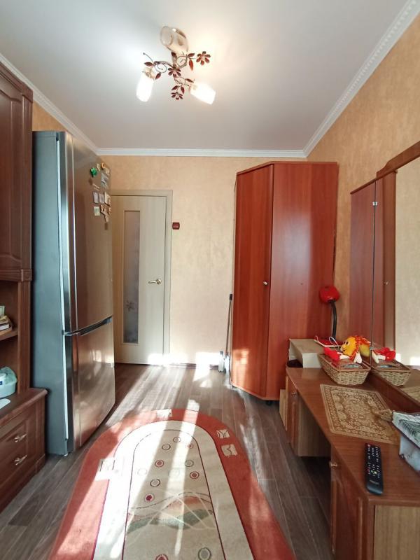 Продается 2-комнатная квартира с раздельными ходами по адресу: г. - Новотроицк