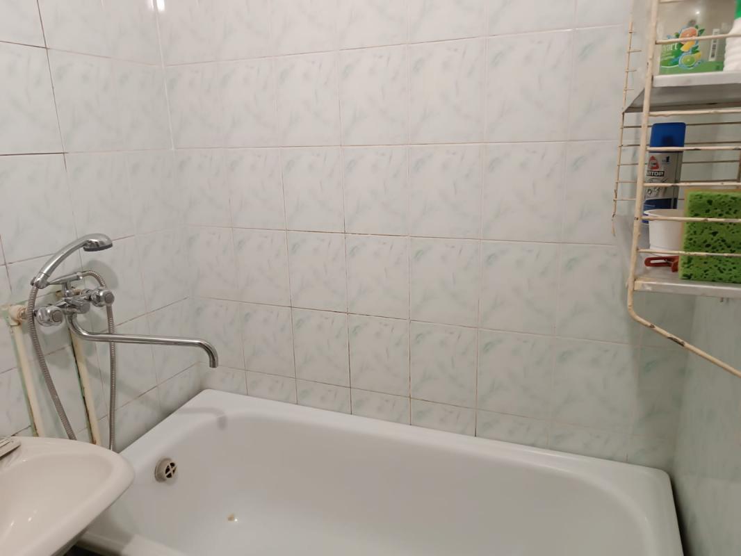 Продается 1 комн. - Гай