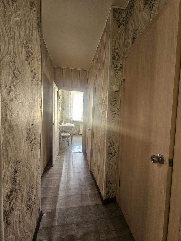 Предлагается к продаже или обмену двухкомнатная квартира, расположенная в городе Новотроицке по адре - Новотроицк