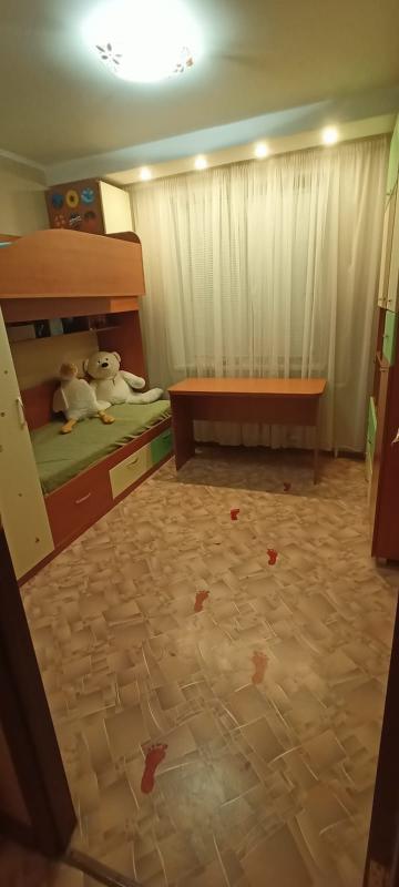 Продам трехкомнатную квартиру на 3 этаже 9- этажного дома. - Новотроицк