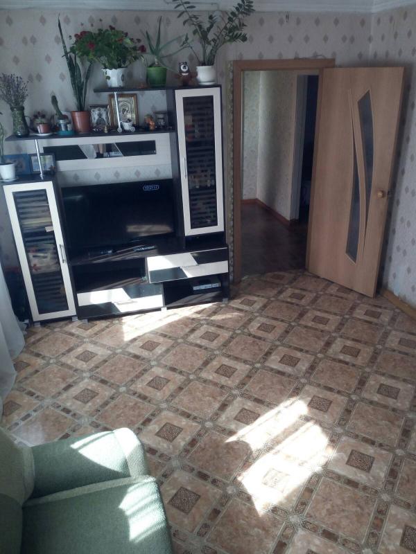 Продам дом на Юрге. рядом магазины, остановка все в шаговой доступности. - Новотроицк