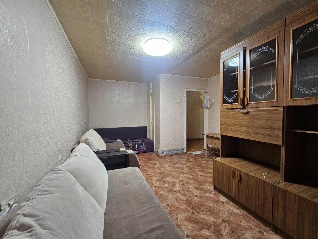 Предлагается к продаже уютная и светлая квартира, расположенная в отличном районе города Новотроицка - Новотроицк