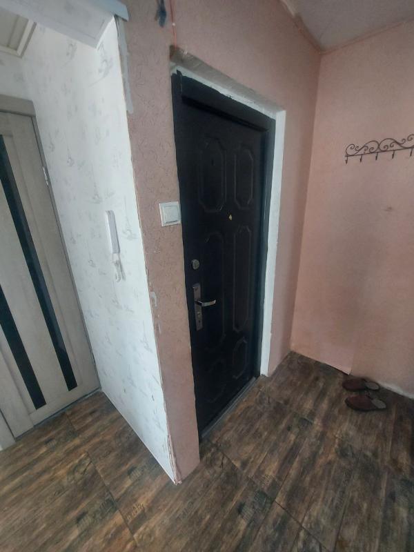 Продается 2-комнатная квартира с раздельными ходами по адресу: г. - Новотроицк