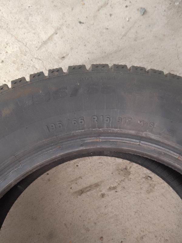 Продам, 195/65/15, шипы все. - 