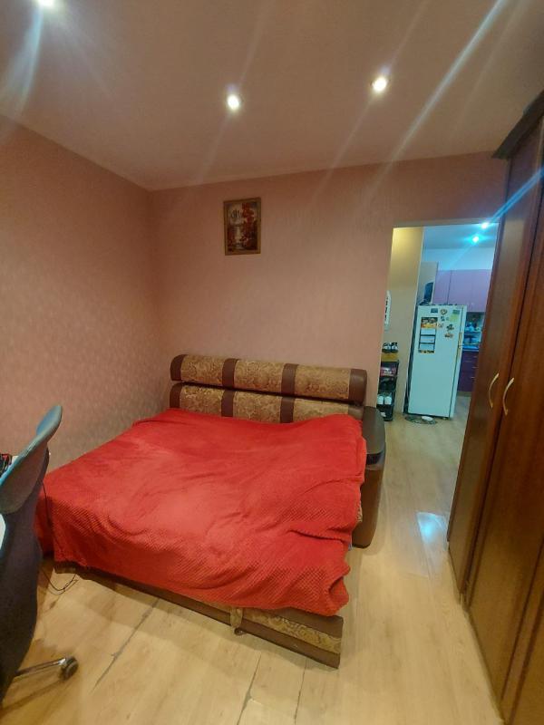 Продается 2-комнатная квартира с раздельными ходами по адресу: г. - Новотроицк