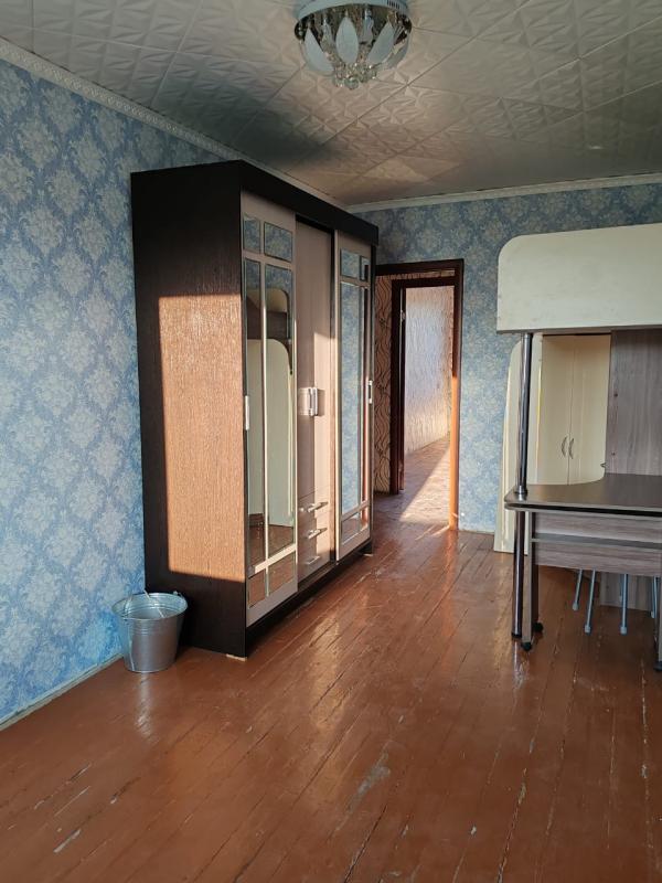 Продам 2- комнатную квартиру ( трамвайчик) , переделанная в ( распашонку). - Новотроицк