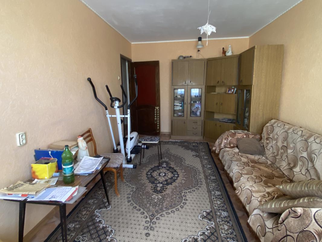 Продается 3‑х комнатная квартира на 6 этаже девятиэтажного дома. - Новотроицк